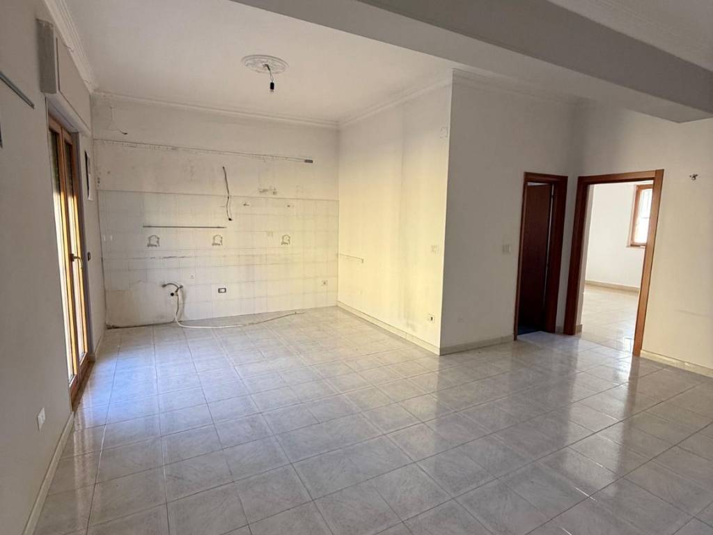 Appartamento a Crotone in Via Libertà - Foto 4