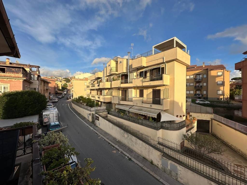Appartamento a Albano laziale in Via Giuseppe Verdi - Foto 3