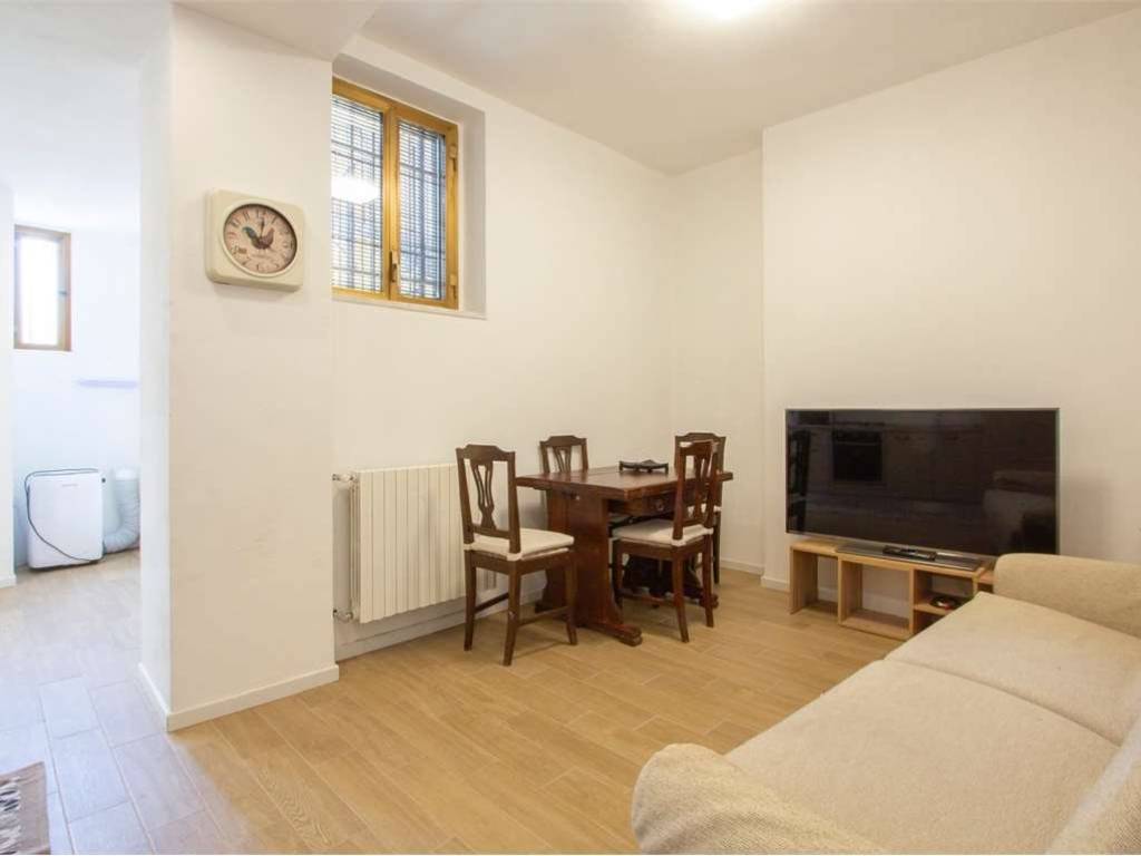 Appartamento a Caronno pertusella in Via Dante , 206 - Foto 3