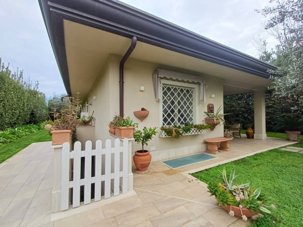 Villa a Forte dei marmi in via carrara, 27 - Foto 4