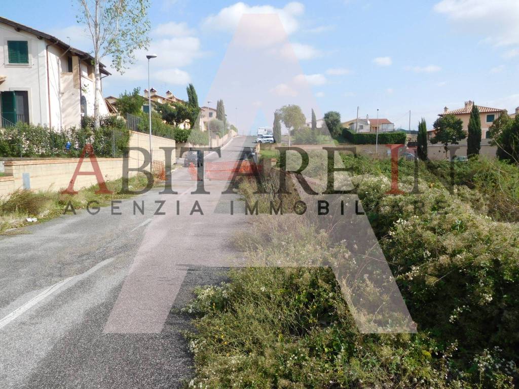 Terreno a Civita castellana in Via Flaminia, 56 - Foto 5