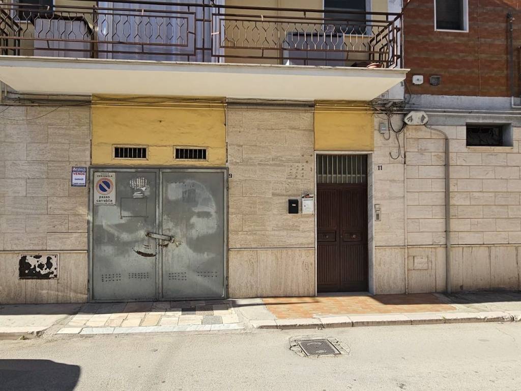 Box / garage a Cerignola in Via Bressanone, 9 - Foto 3