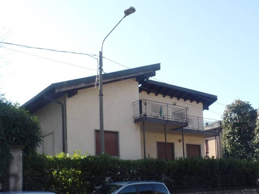 Villa a Carugo in Via Garibaldi, 52 - Foto 2