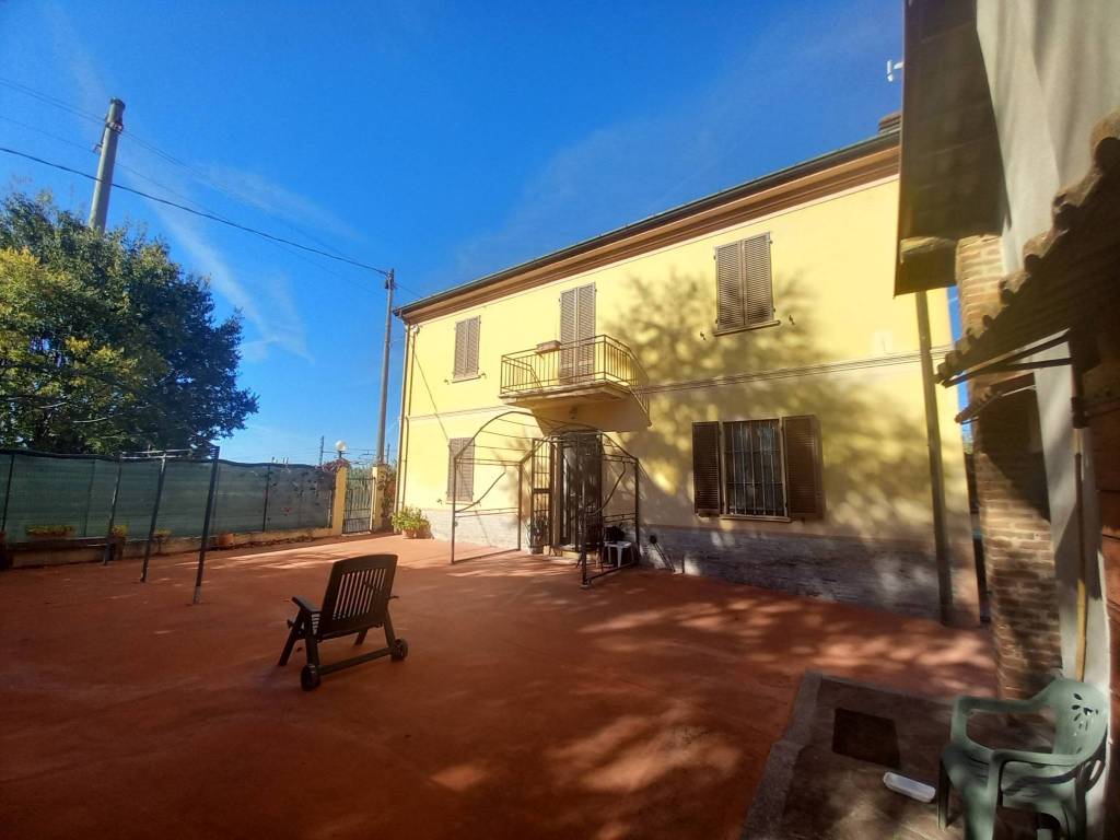Casa indipendente a Casteggio in Via Emilia, 151 - Foto 3