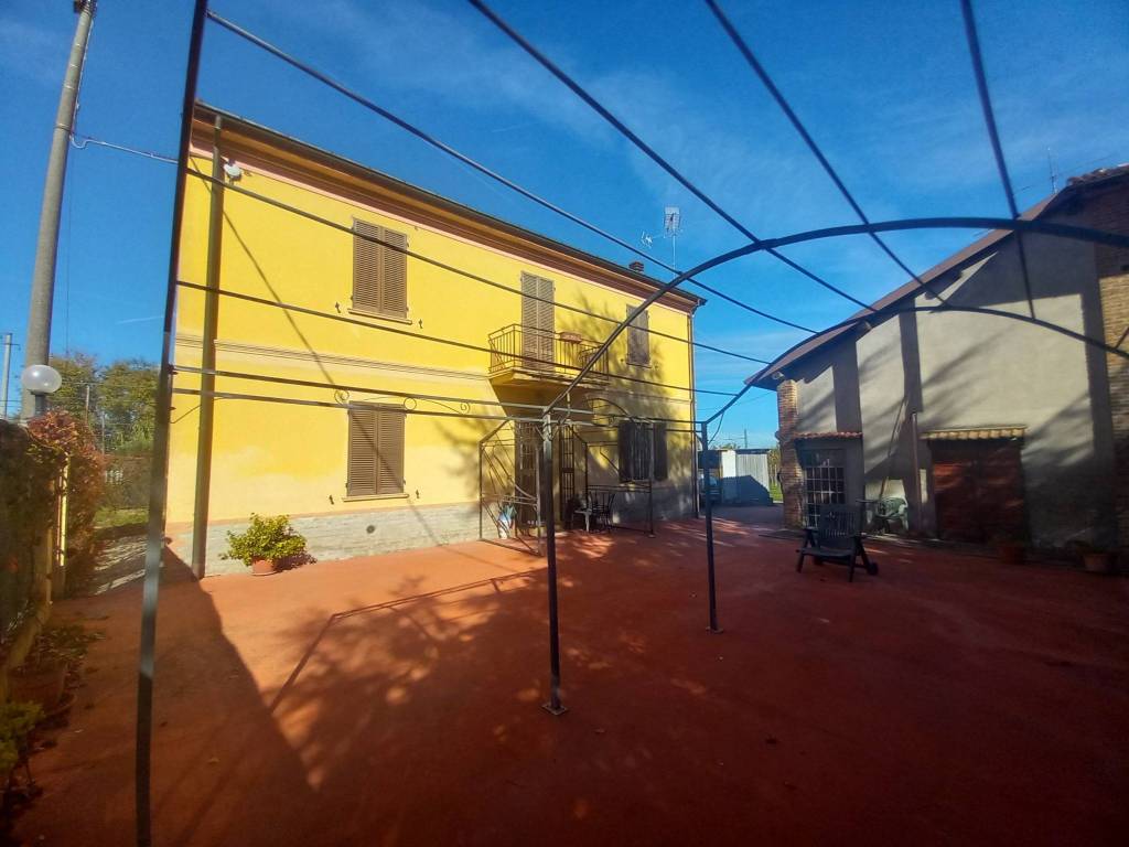 Casa indipendente a Casteggio in Via Emilia, 151 - Foto 4