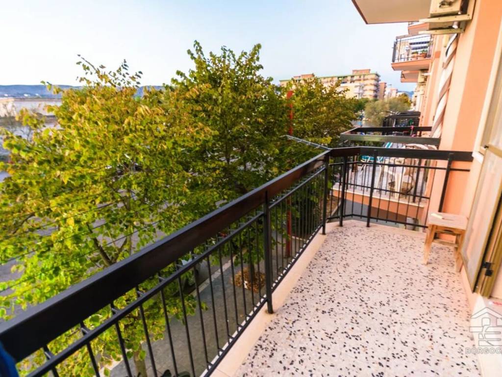 Appartamento a Manfredonia in Viale Giuseppe Di Vittorio, 137 - Foto 4
