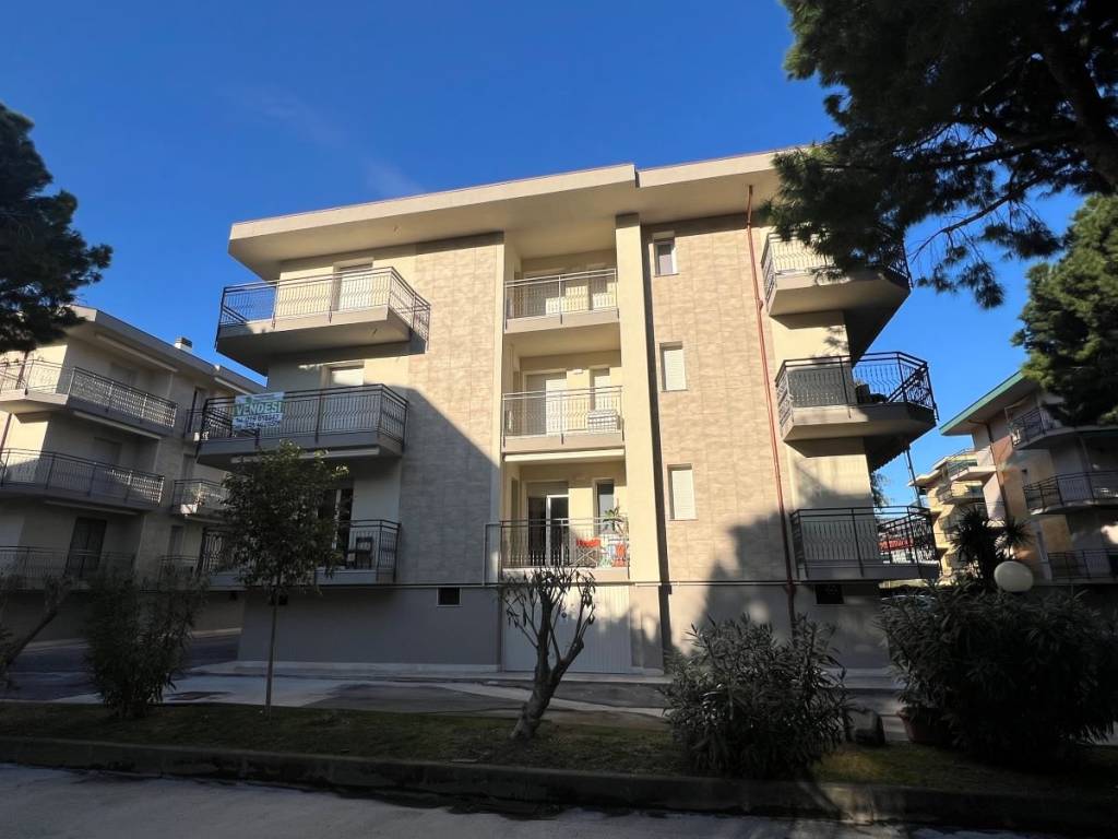 Appartamento a Pietra ligure in Viale della Repubblica, 93 - Foto 4