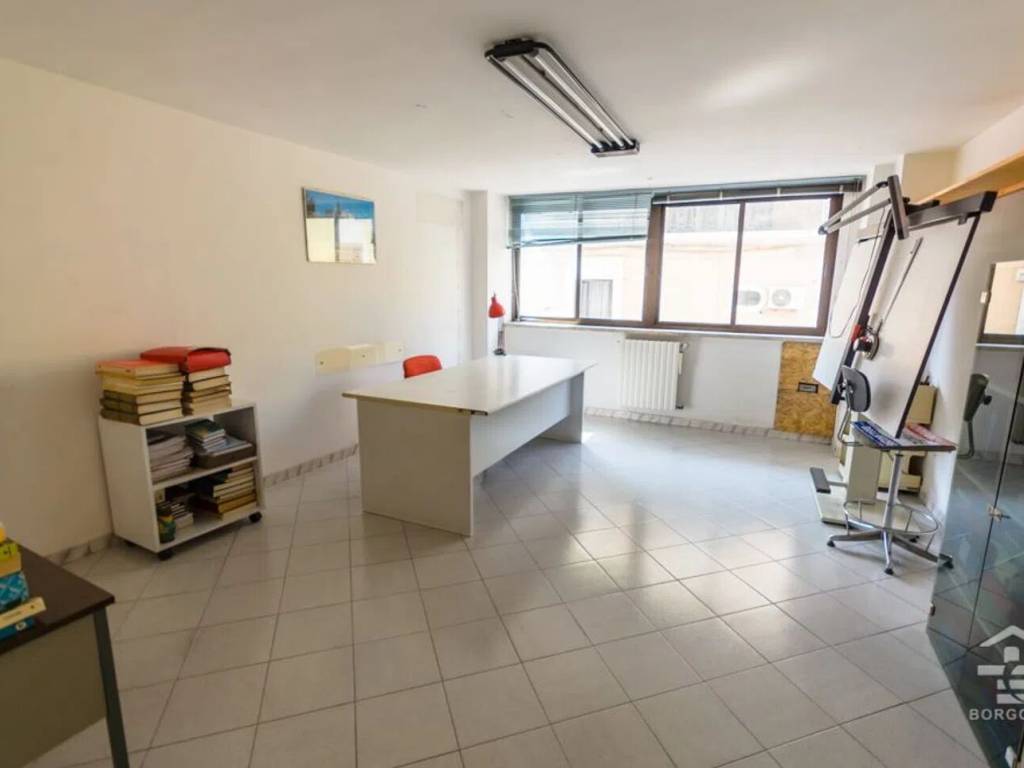 Appartamento a Manfredonia in Via Antico Ospedale Orsini, 47 - Foto 2