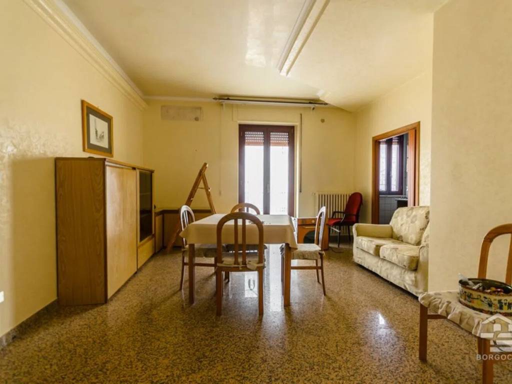 Appartamento a Manfredonia in Via Natale Maria Cimaglia - Foto 3
