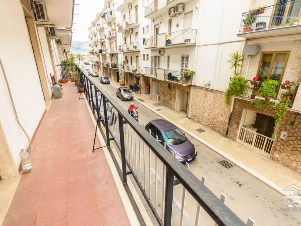 Appartamento a Manfredonia in Via Torre Santa Maria, 9 - Foto 5