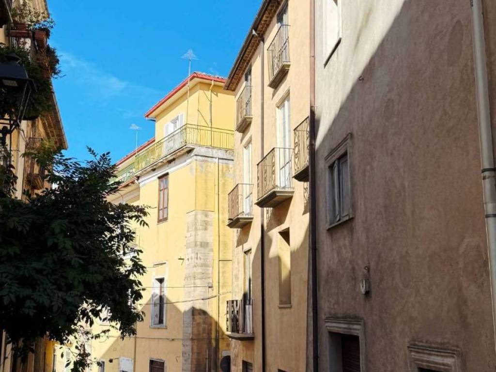 Casa indipendente a Montalto uffugo in Largo Carlo Nardi, 1 - Foto 3