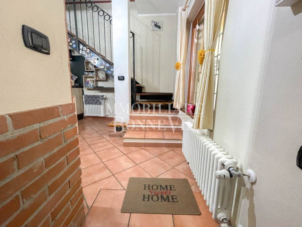 Casa indipendente a Veniano in Via Risorgimento - Foto 2