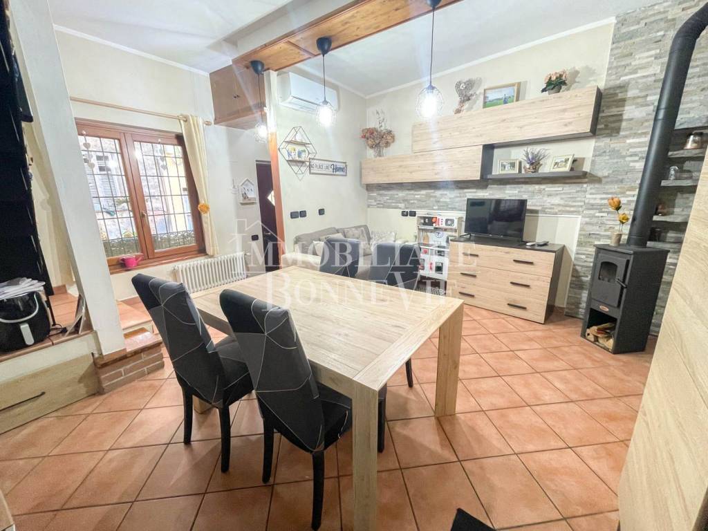 Casa indipendente a Veniano in Via Risorgimento - Foto 4