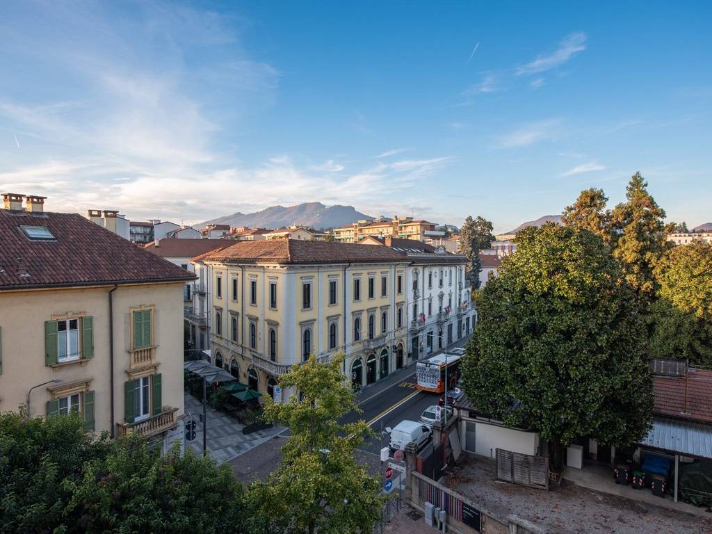 Appartamento a Varese in Via Francesco del Cairo, 9 - Foto 3