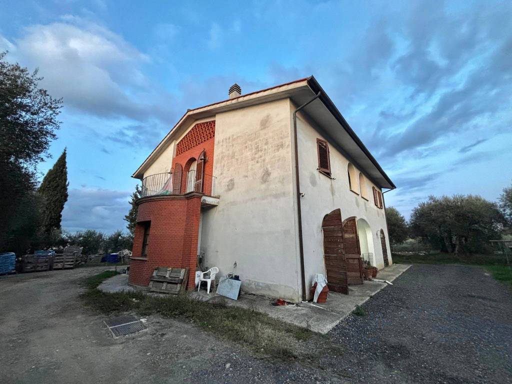 Appartamento a Casciana terme lari in Via Pieve - Foto 2