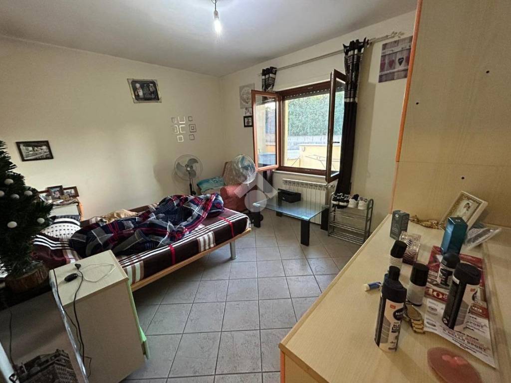 Appartamento a Aprilia in Via Giovanni Giolitti, 10 - Foto 4