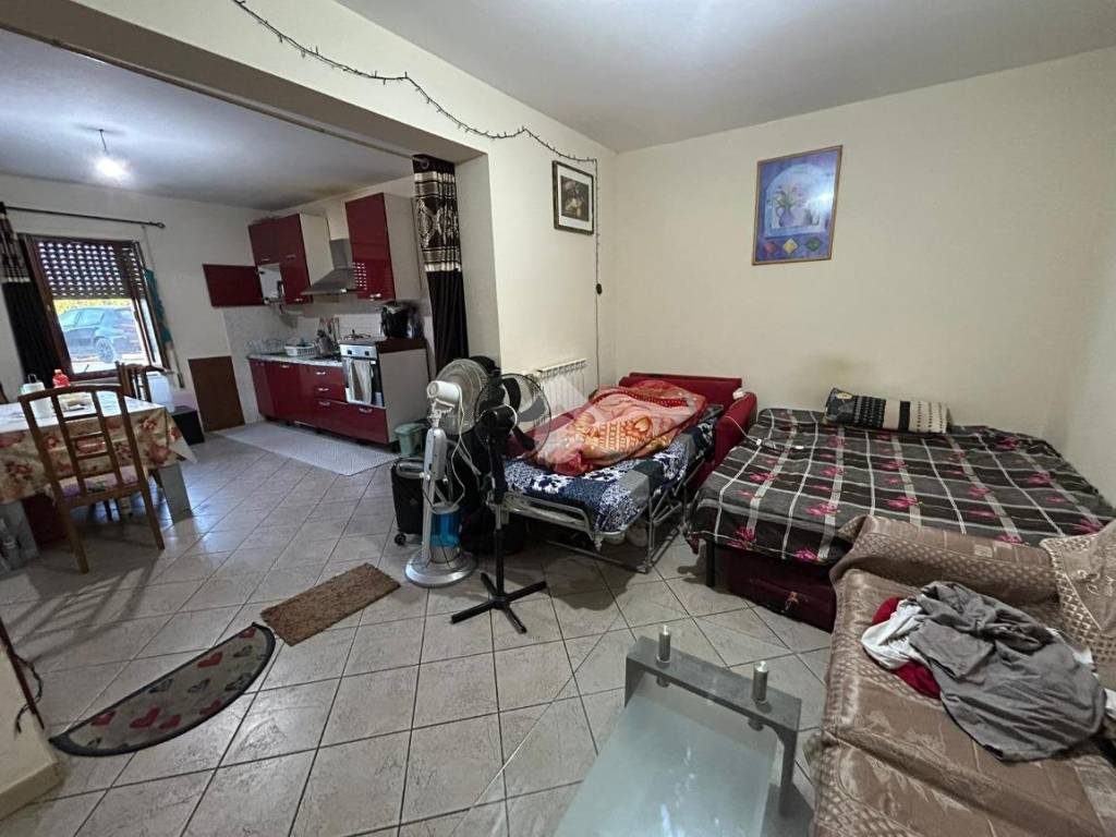 Appartamento a Aprilia in Via Giovanni Giolitti, 10 - Foto 5