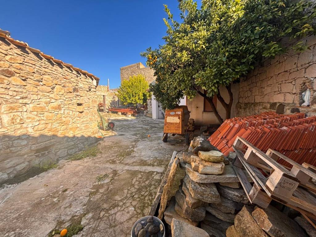 Casa indipendente a Barumini in Via Parrocchia - Foto 5