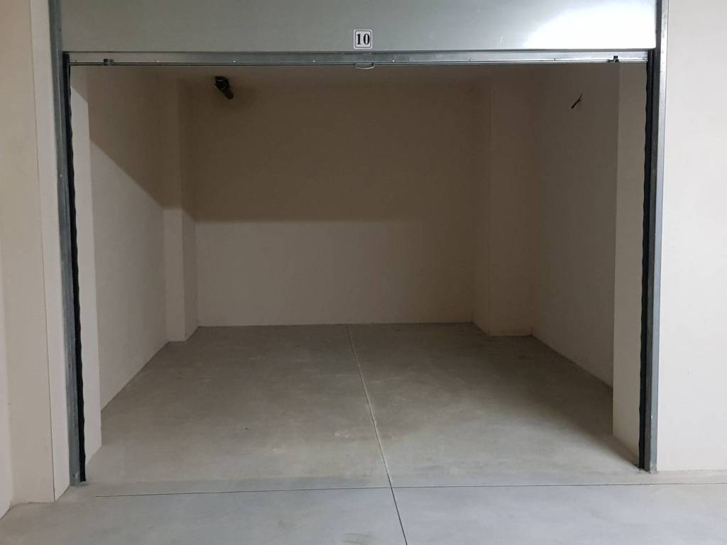 Box / garage a Triggiano in Via Don Lorenzo Milani, 2 - Foto 3