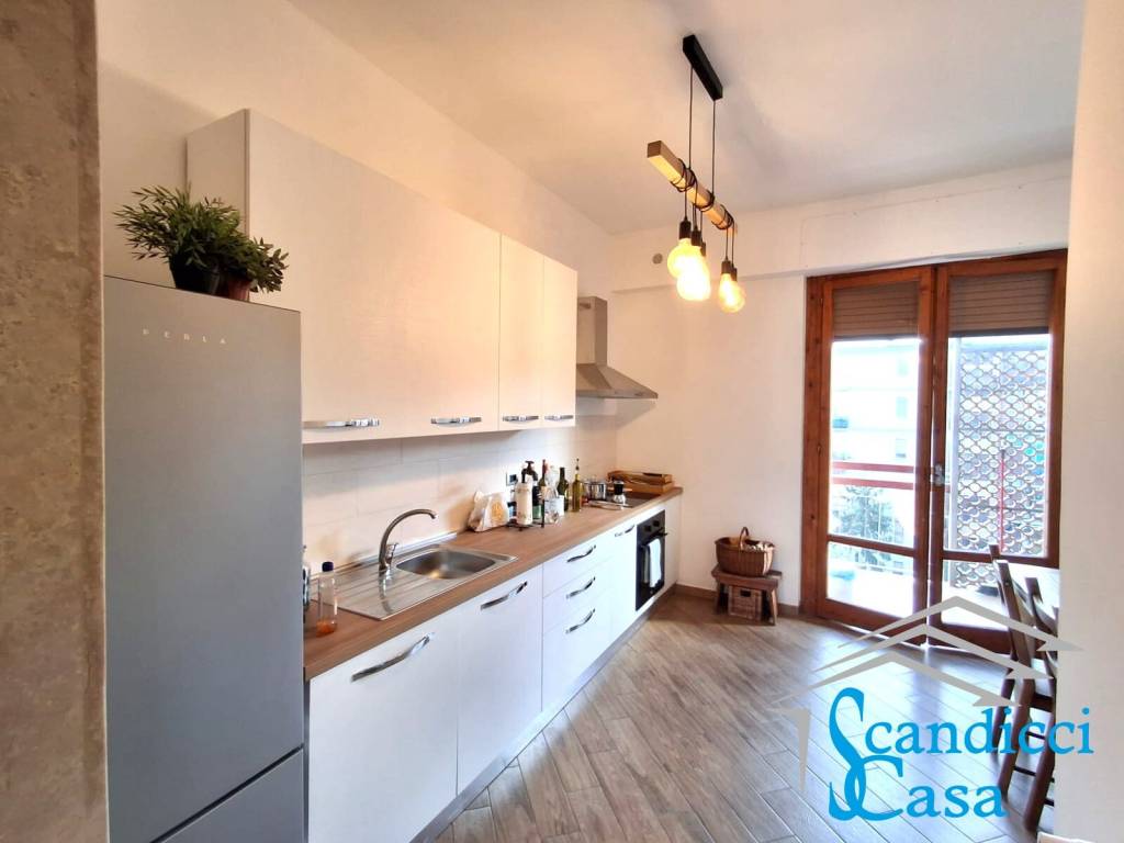 Appartamento a Scandicci in Via Francesco Cilea - Foto 2