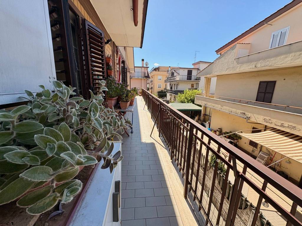 Appartamento a Guidonia montecelio in Via Salvo D'Acquisto, 30 - Foto 4