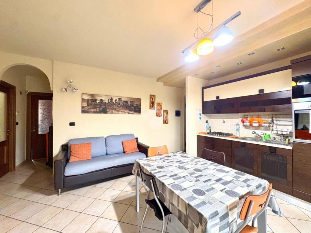 Appartamento a La loggia in Via Brofferio, 11 - Foto 4
