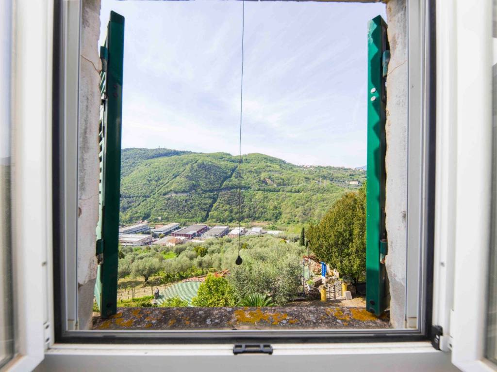 Villa a Finale ligure in Via Don Mario Scarrone - Foto 4