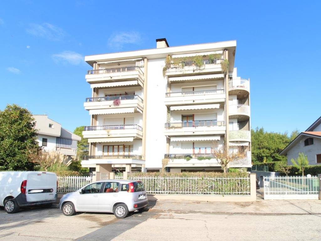 Appartamento a Roseto degli abruzzi in Via le quote, 19 - Foto 2