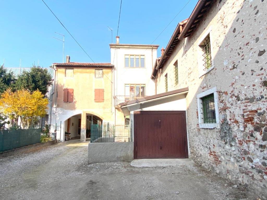 Rustico / casale a Thiene in Via Francesco de Muri, 20 - Foto 2