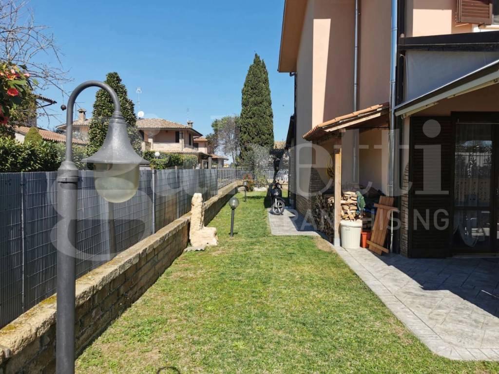 Villa a Civita castellana in via delle gardenie, 9 - Foto 3