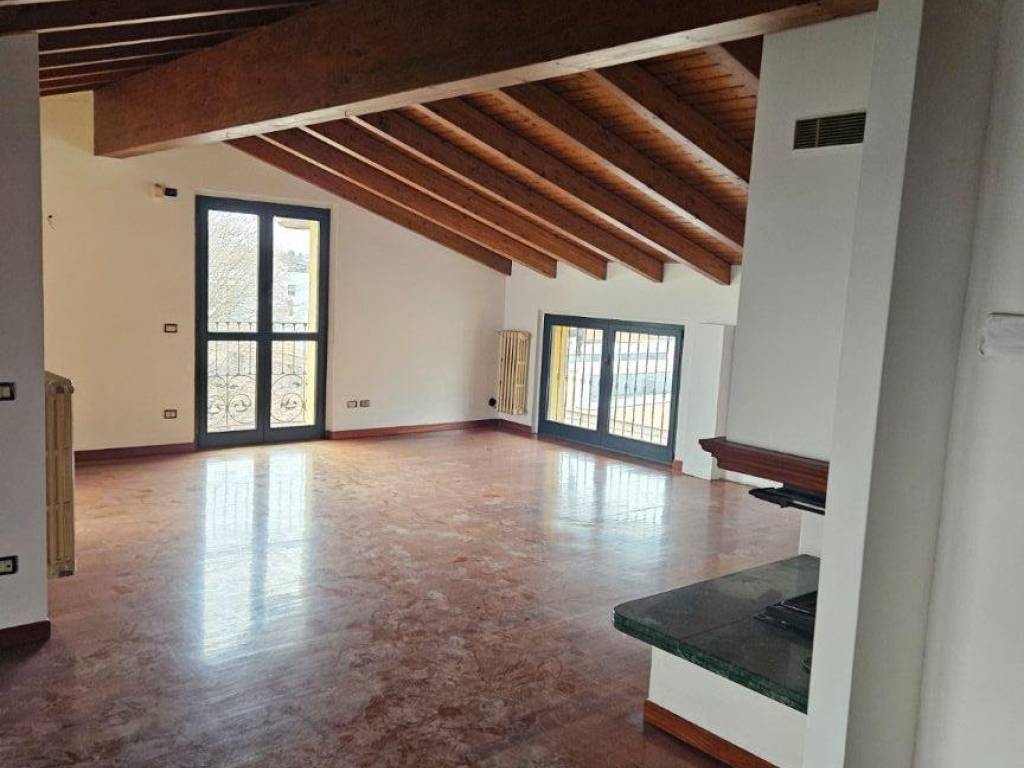 Appartamento a Cabiate in Viale Repubblica - Foto 4