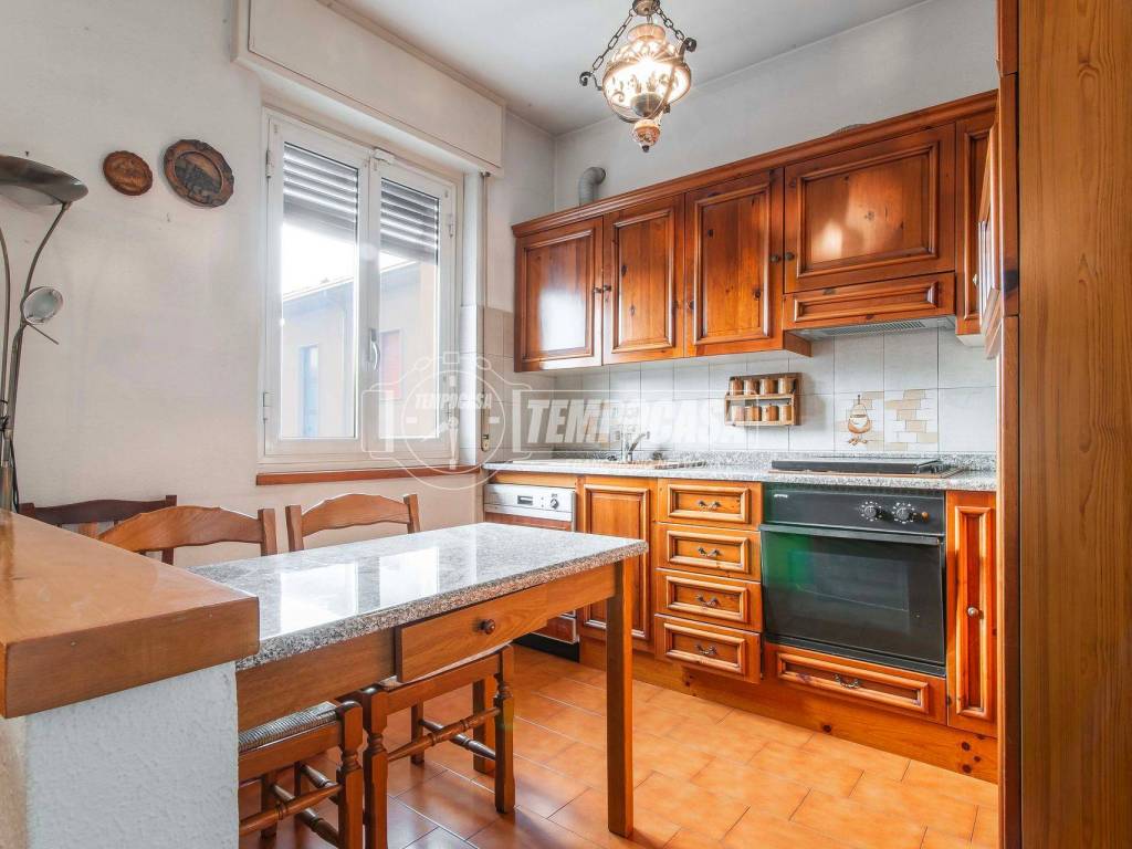 Villa a Gorla minore in Via Alessandro Manzoni 78 - Foto 3