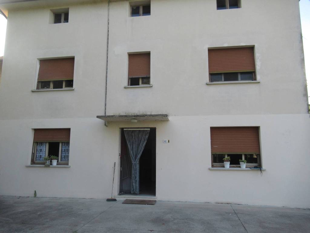 Villa a Fiume veneto in Via Battini, 82 - Foto 2