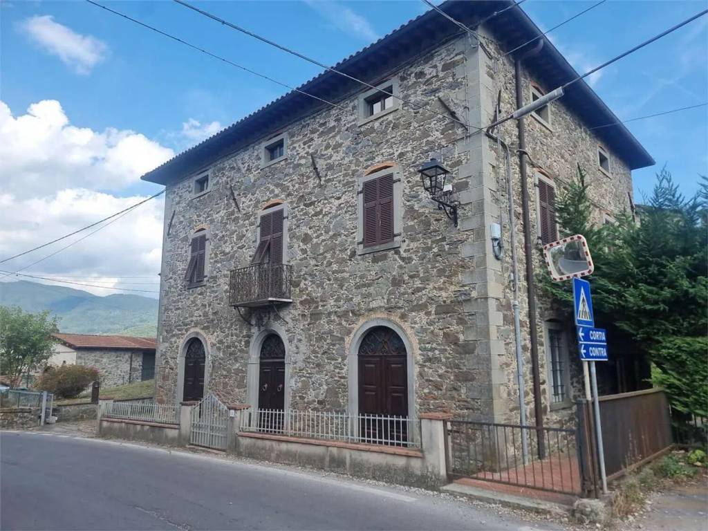 Villa a Piazza al serchio in Sp51, 9 A - Foto 2