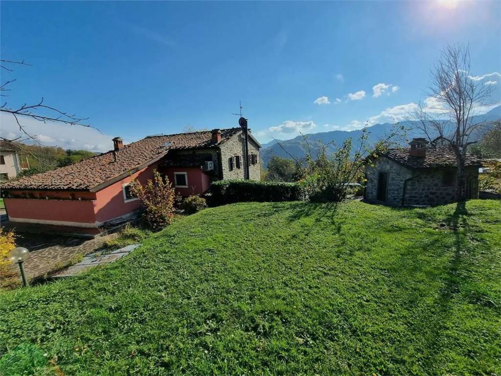 Rustico / casale a Castelnuovo di garfagnana - Foto 4