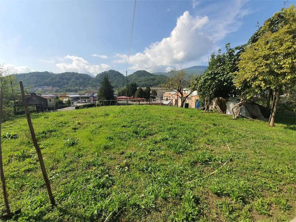 Villa a Castelnuovo di garfagnana in Via Europa No Number - Foto 2