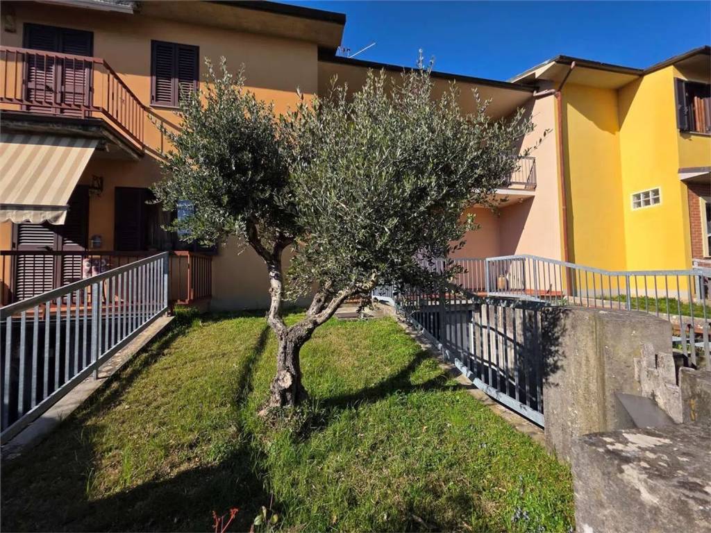 Villa a Barga in Via Roma No Number - Foto 3