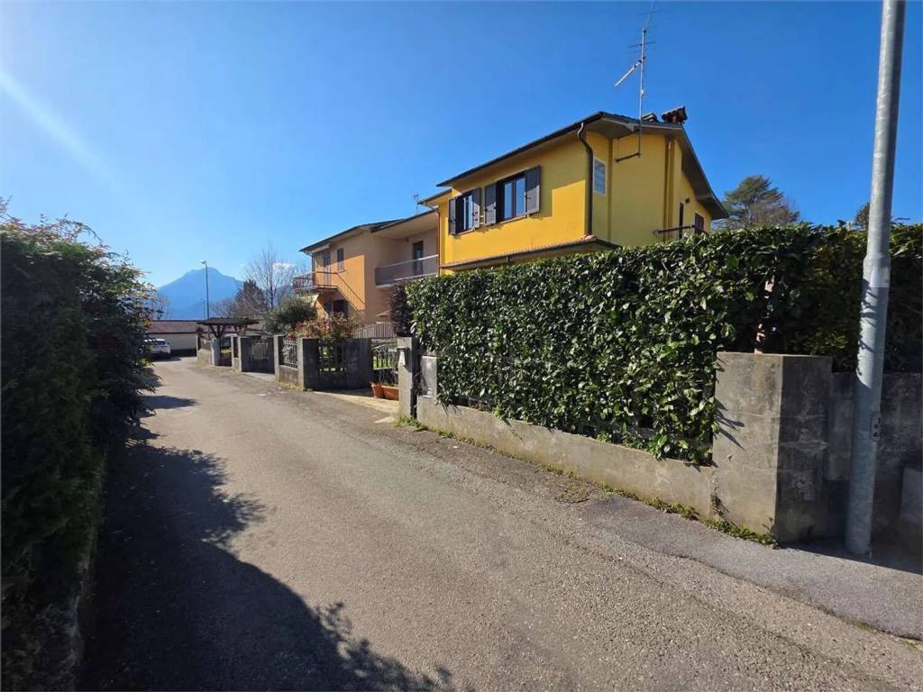 Villa a Barga in Via Roma No Number - Foto 4