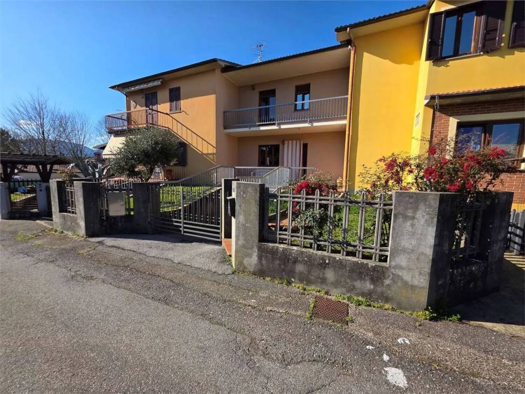 Villa a Barga in Via Roma No Number - Foto 5