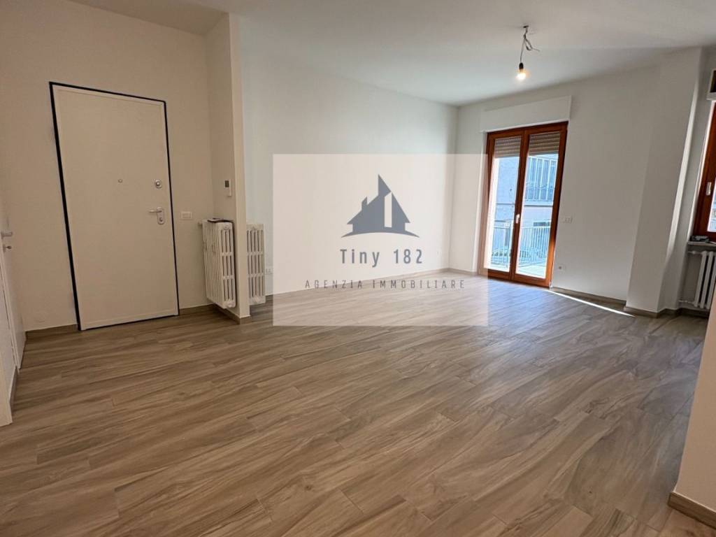 Appartamento a Alba in Via Armando Diaz, 5 - Foto 3