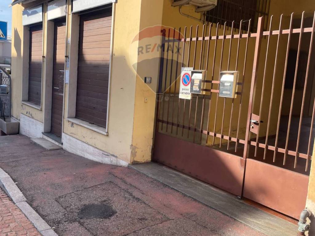 Immobile a Luino in Piazza Tolini, 8 - Foto 2