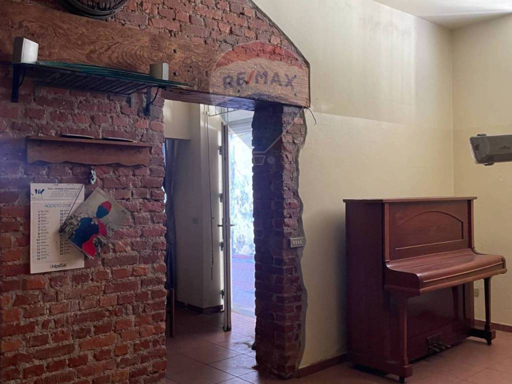 Immobile a Luino in Piazza Tolini, 8 - Foto 4