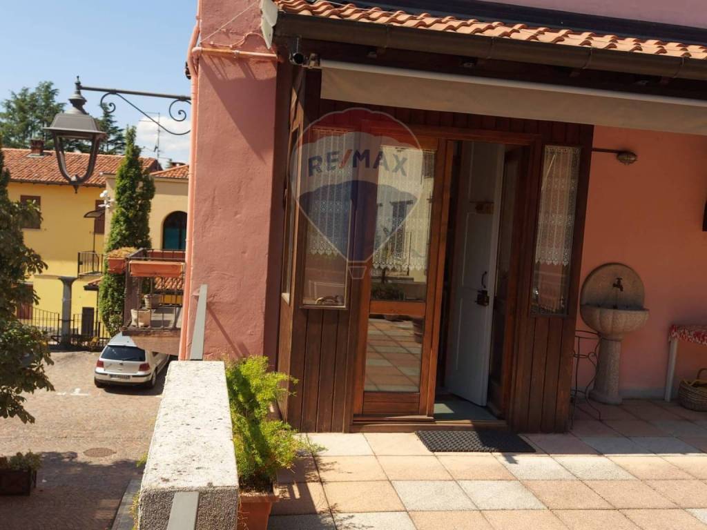 Appartamento a Gemonio in Piazza Della Vittoria, 6 - Foto 4