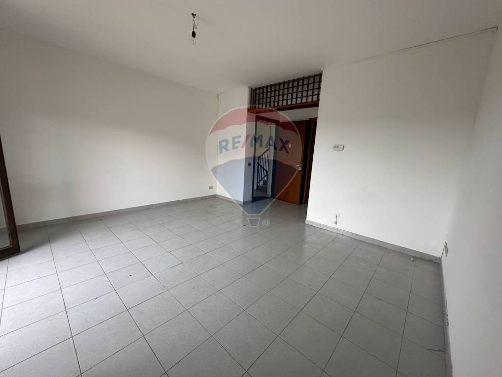 Appartamento a Malnate in Piazza Fratelli Rosselli, 14 - Foto 3