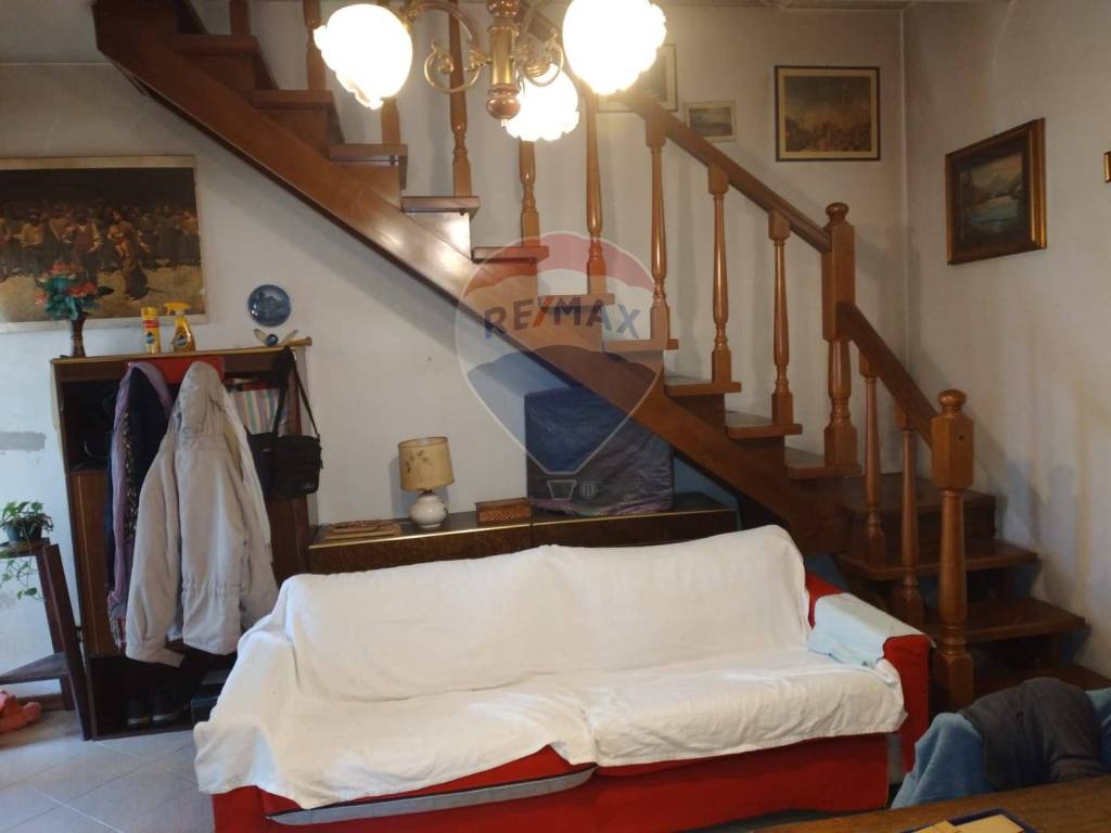 Appartamento a Cittiglio in Via Verdi, 36 - Foto 2