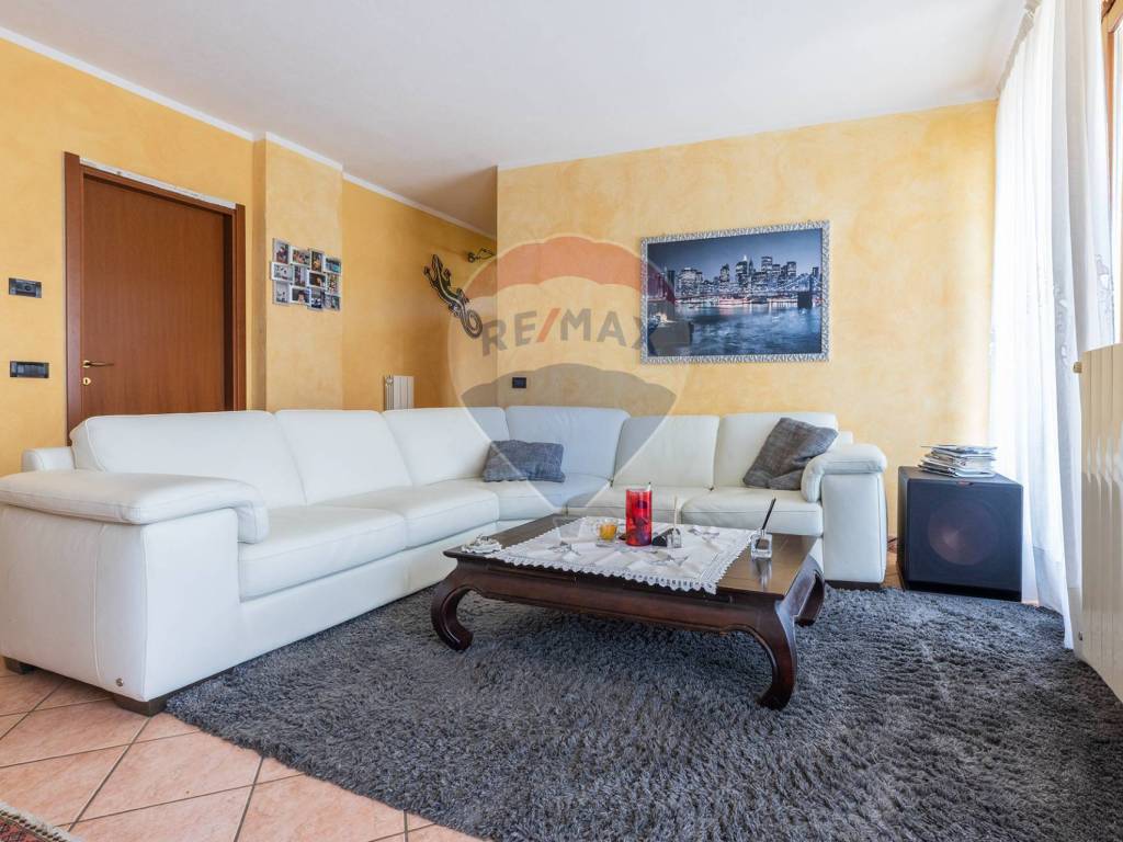 Appartamento a Cugliate-fabiasco in Via Filippini - Foto 3