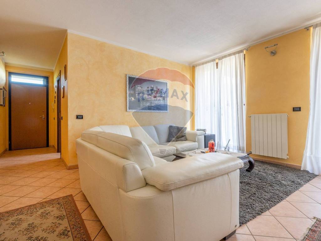 Appartamento a Cugliate-fabiasco in Via Filippini - Foto 5