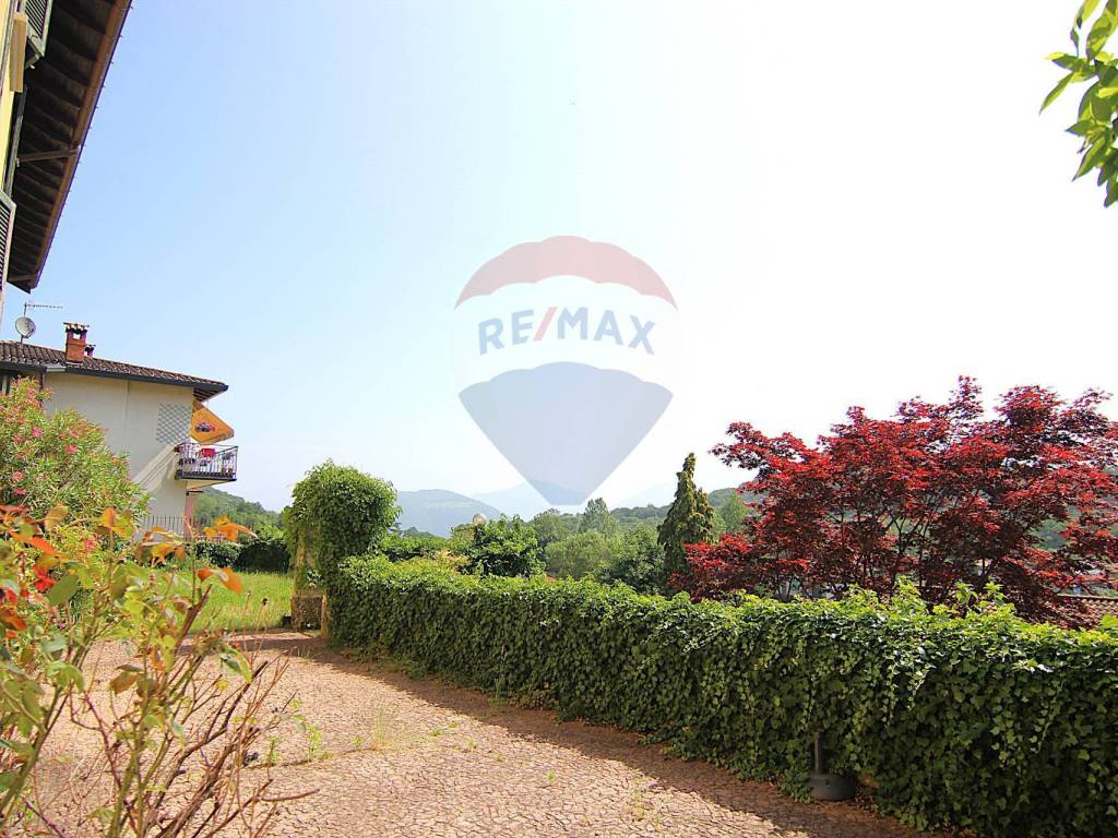 Casa indipendente a Cuasso al monte in Via Scampini, 21 - Foto 4