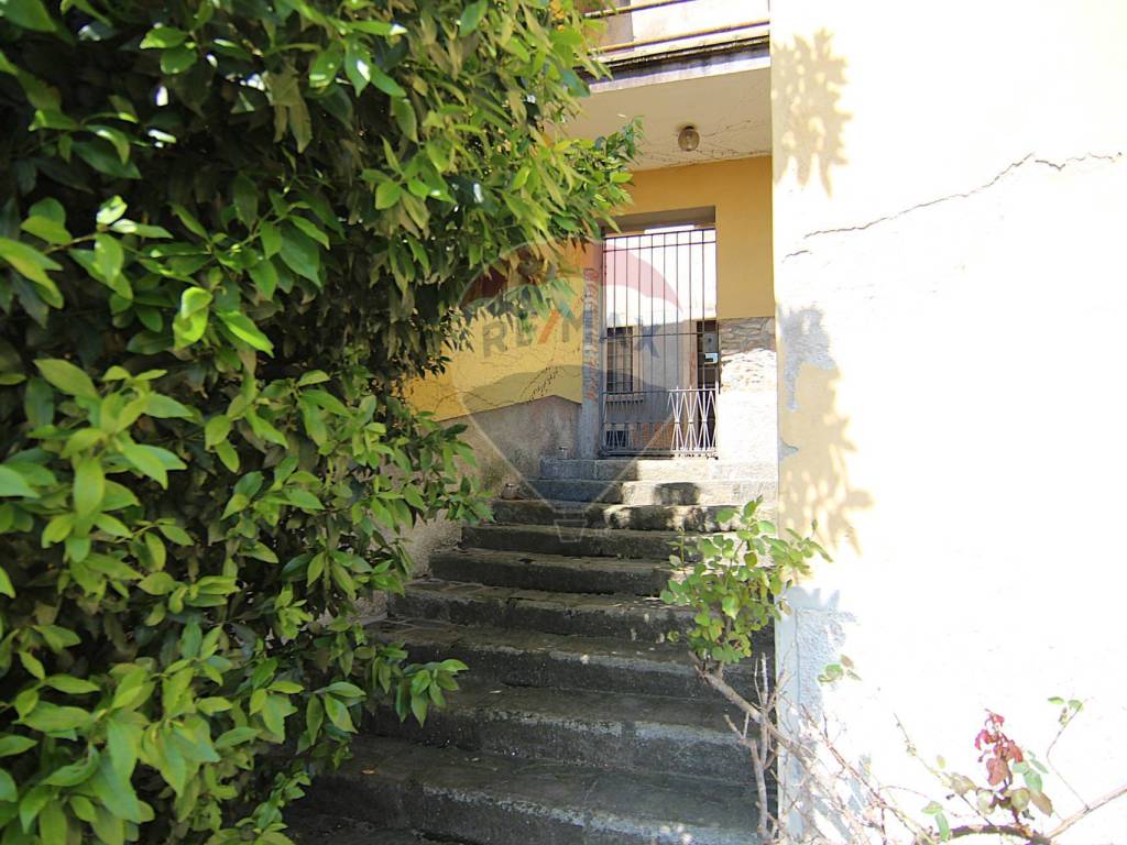 Casa indipendente a Cuasso al monte in Via Scampini, 21 - Foto 5