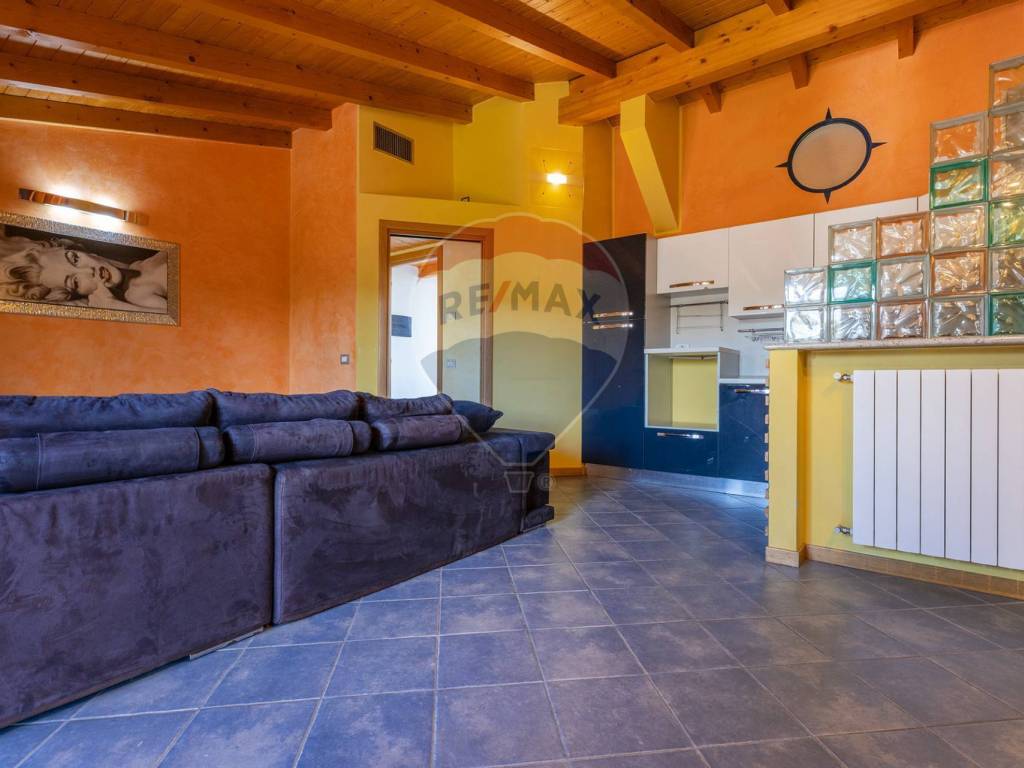 Appartamento a Lozza in Via Piave, 10 - Foto 4